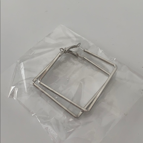 Square Hoops Earrings - Set of 4 - Packaged NWOT - Picture 5 of 7